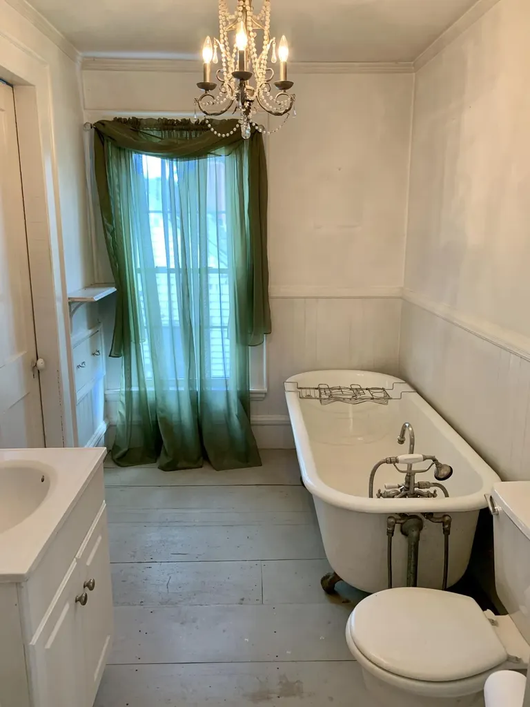 32 Washington Street Eastport ME 04631