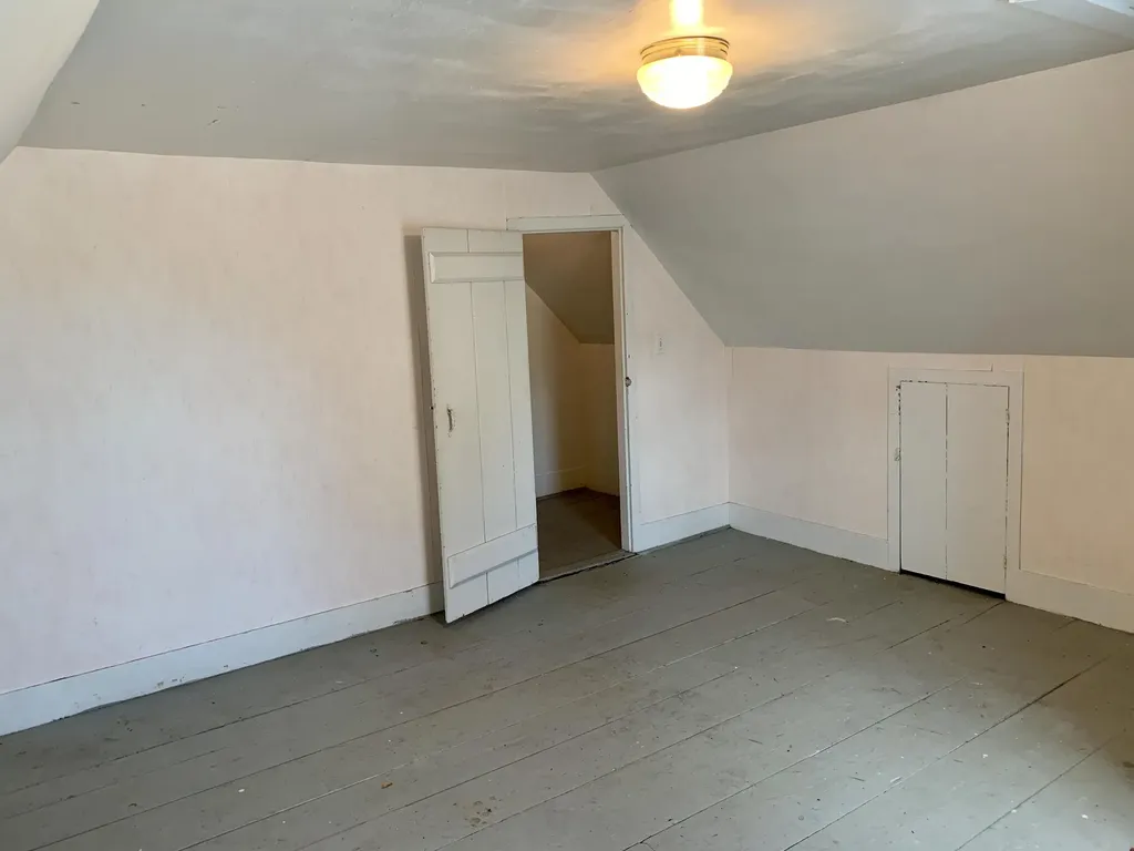 32 Washington Street Eastport ME 04631
