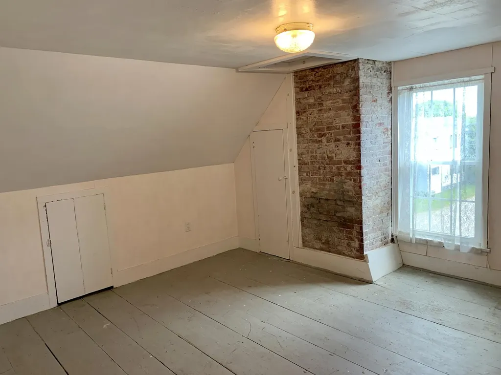 32 Washington Street Eastport ME 04631