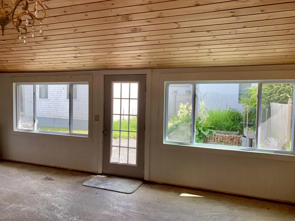 32 Washington Street Eastport ME 04631