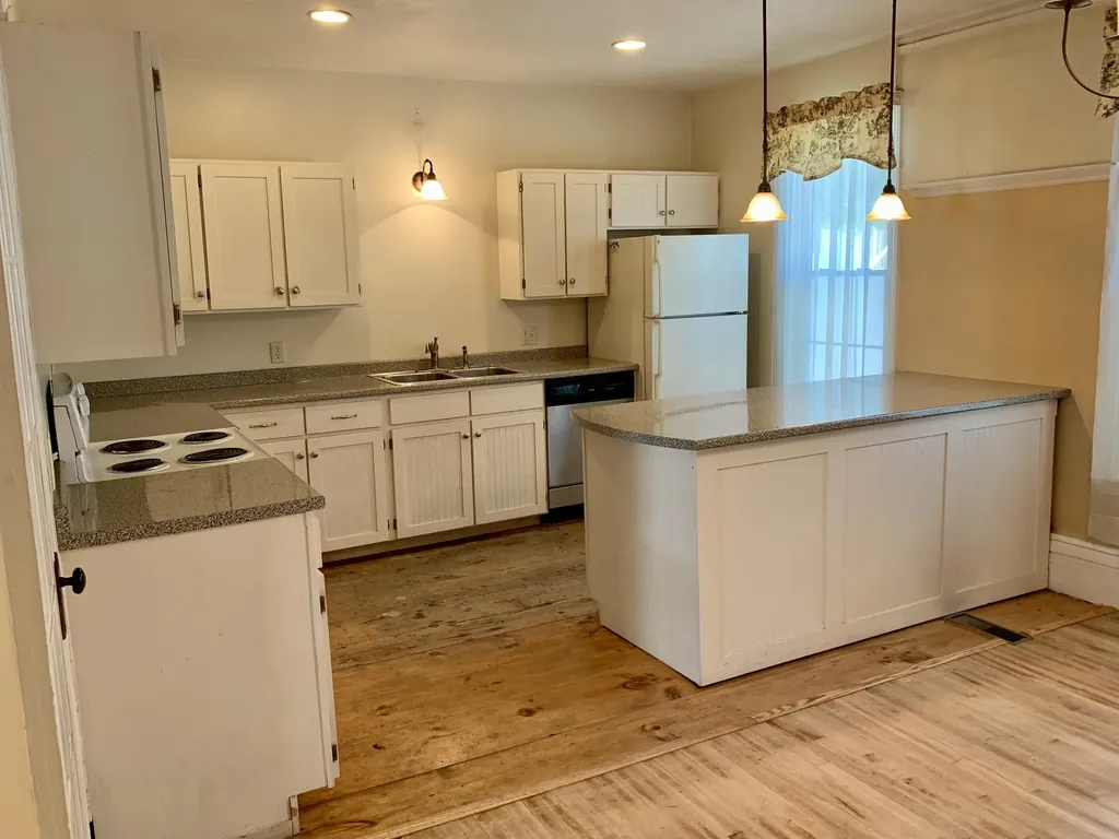32 Washington Street Eastport ME 04631