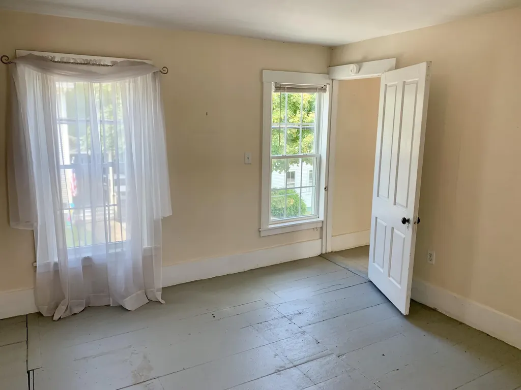 32 Washington Street Eastport ME 04631