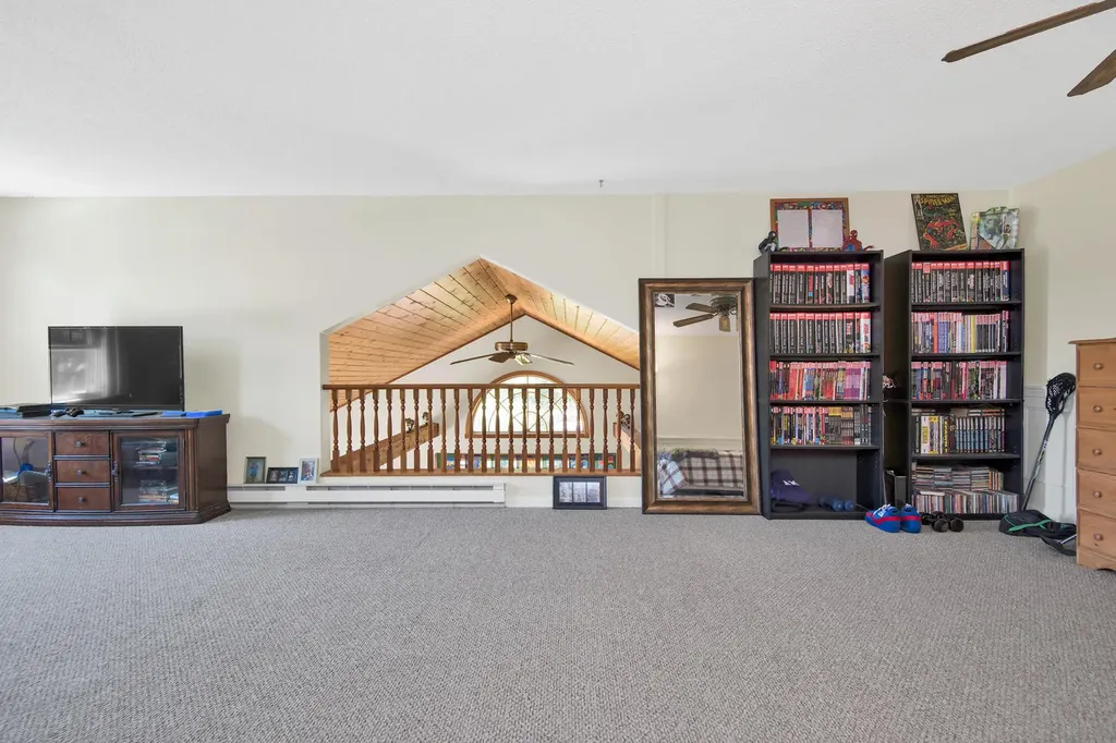 2 Hennessey Avenue Brunswick ME 04011