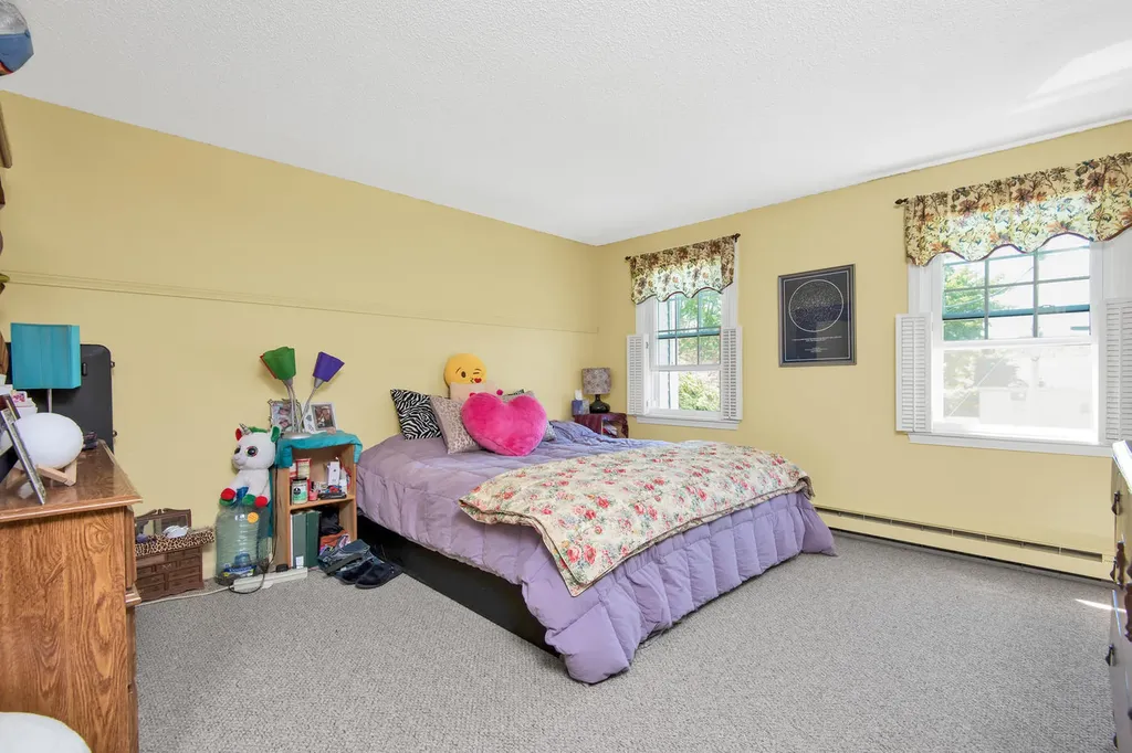2 Hennessey Avenue Brunswick ME 04011