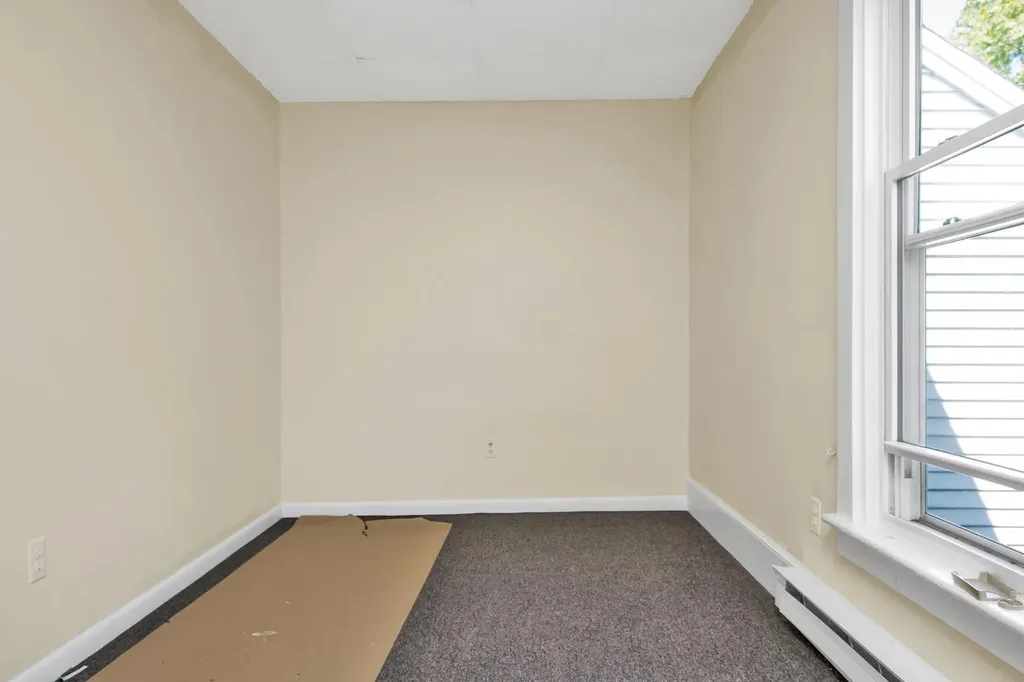 2 Hennessey Avenue Brunswick ME 04011