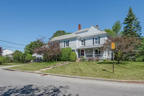 2 Hennessey Avenue Brunswick ME 04011