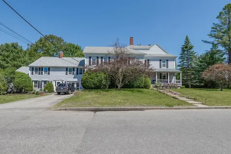 2 Hennessey Avenue Brunswick ME 04011