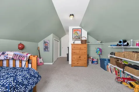 2 Hennessey Avenue Brunswick ME 04011