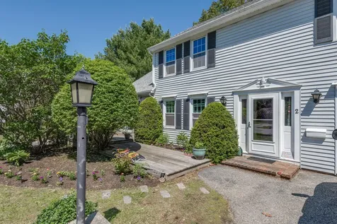 2 Hennessey Avenue Brunswick ME 04011