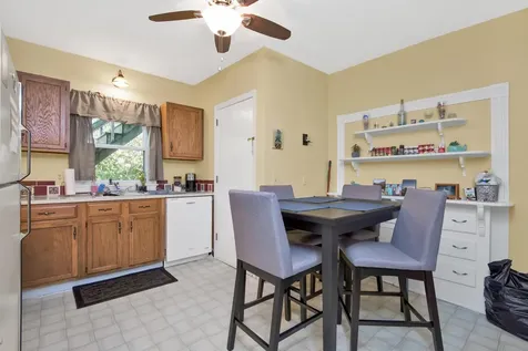 2 Hennessey Avenue Brunswick ME 04011
