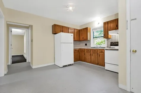 2 Hennessey Avenue Brunswick ME 04011