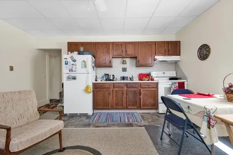 2 Hennessey Avenue Brunswick ME 04011