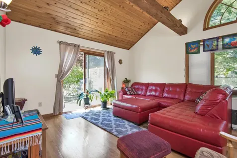 2 Hennessey Avenue Brunswick ME 04011
