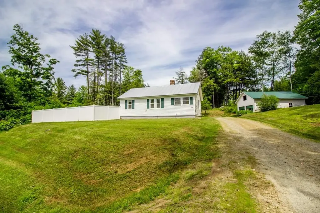 234 Maple Avenue Farmington ME 04938