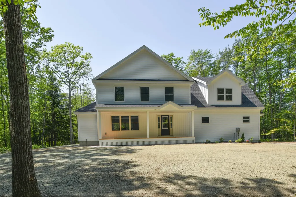 272 Blackstrap Road Falmouth ME 04105