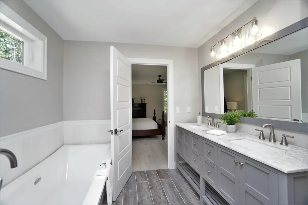 272 Blackstrap Road Falmouth ME 04105