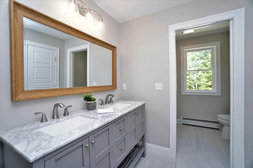 272 Blackstrap Road Falmouth ME 04105