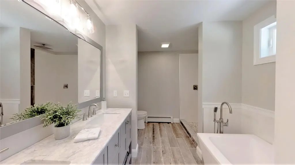 272 Blackstrap Road Falmouth ME 04105
