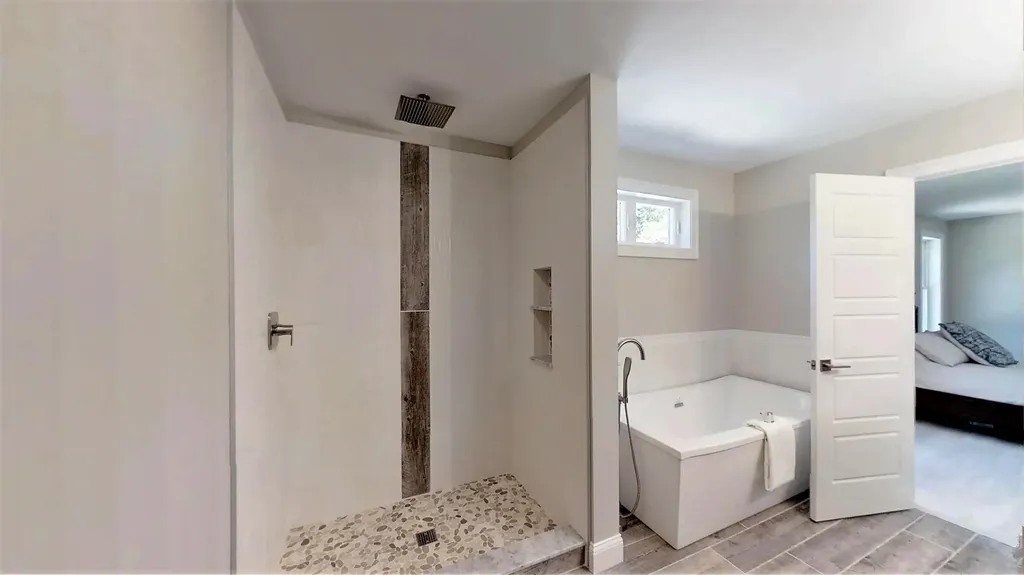 272 Blackstrap Road Falmouth ME 04105