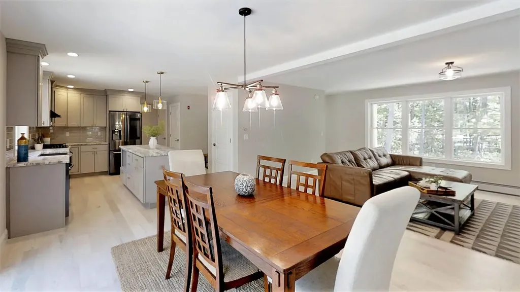 272 Blackstrap Road Falmouth ME 04105