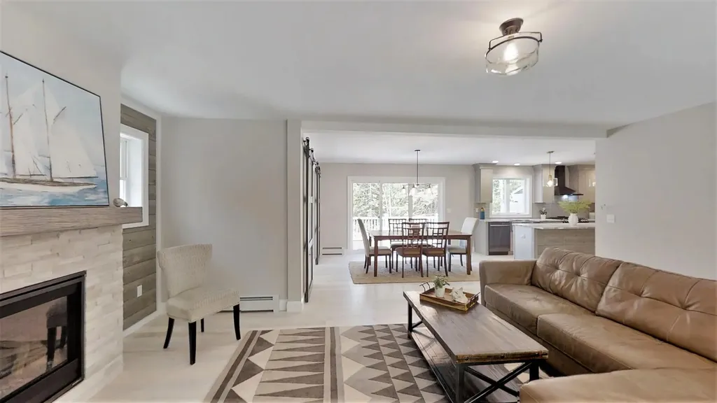 272 Blackstrap Road Falmouth ME 04105