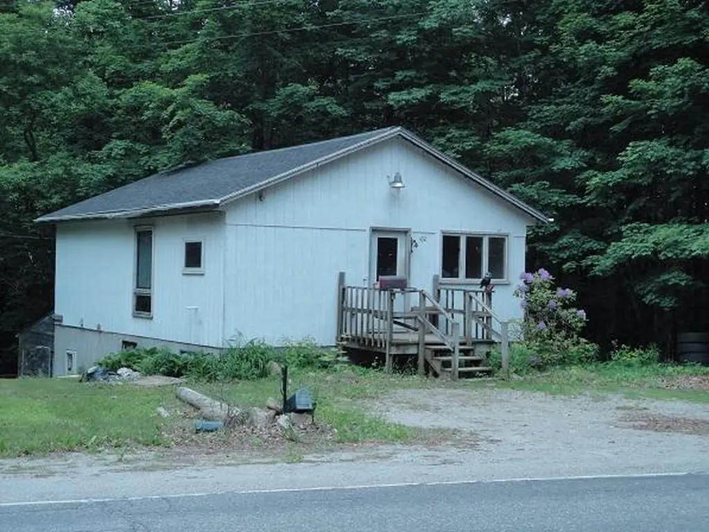 432 Litchfield Road Farmingdale ME 04344