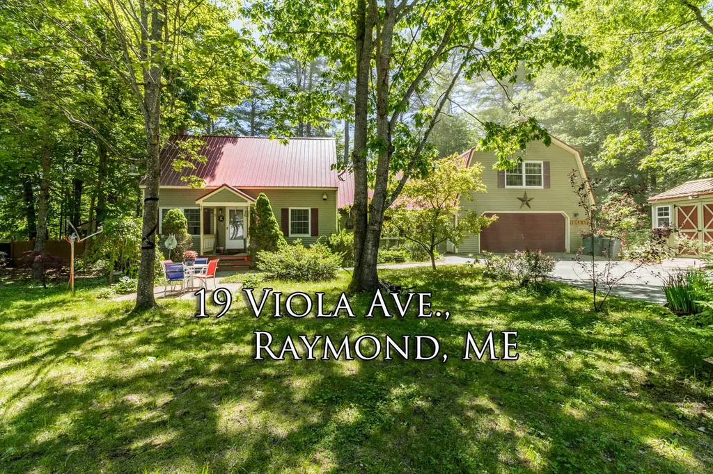 19 Viola Street Raymond ME 04071