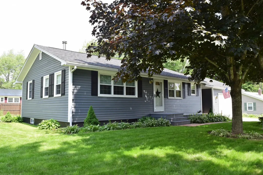 33 Holt Drive Ellsworth ME 04605