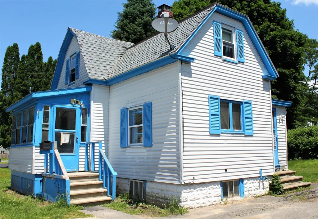 26 Huntress Avenue Westbrook ME 04092