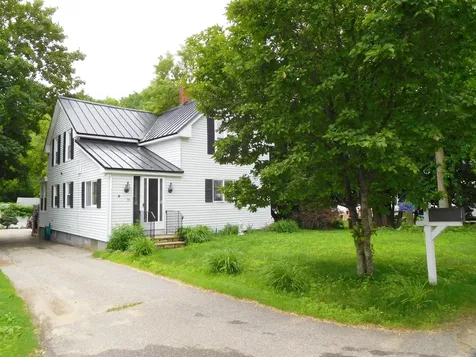16 Mower Avenue Lewiston ME 04240
