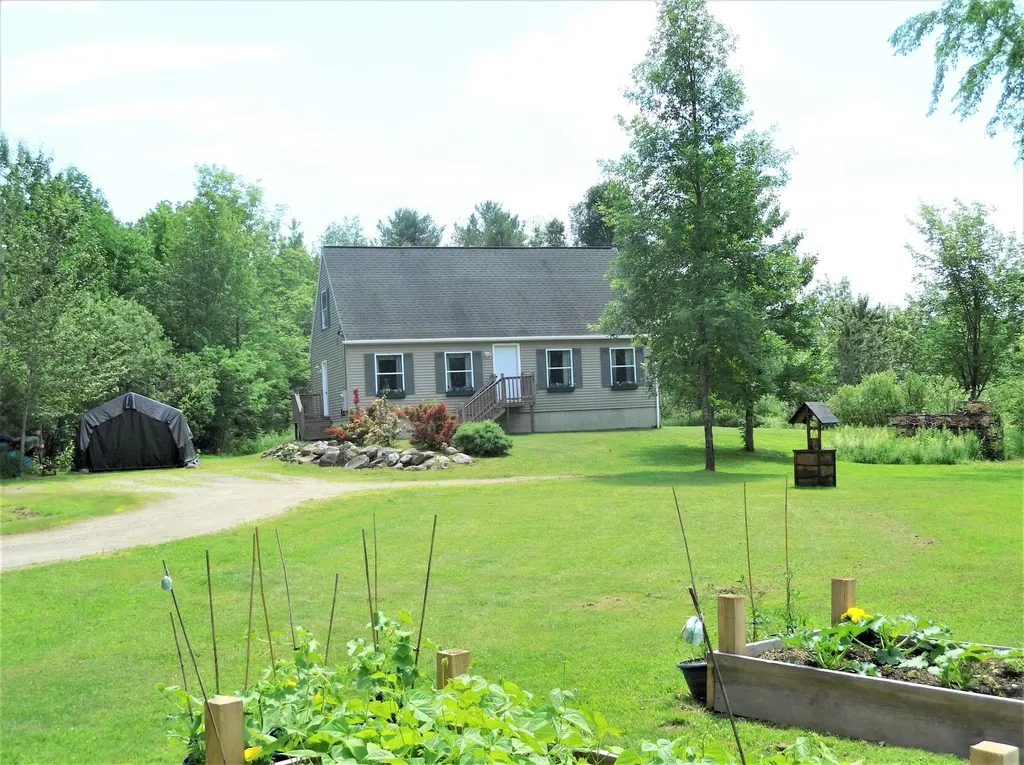 189 Coboro Road Stetson ME 04488