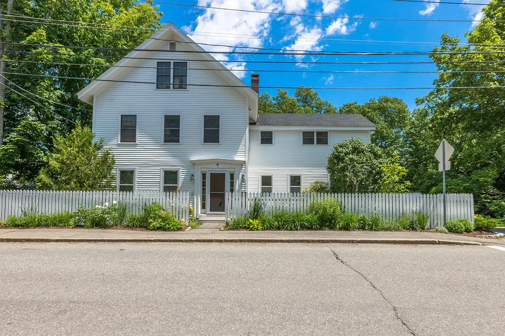 4 Free Street Camden ME 04843