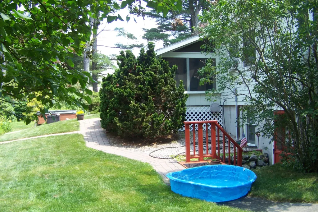 19 James Avenue Sanford ME 04073