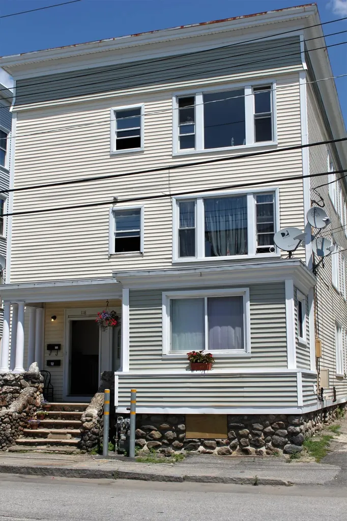 118 Howe Street Lewiston ME 04240