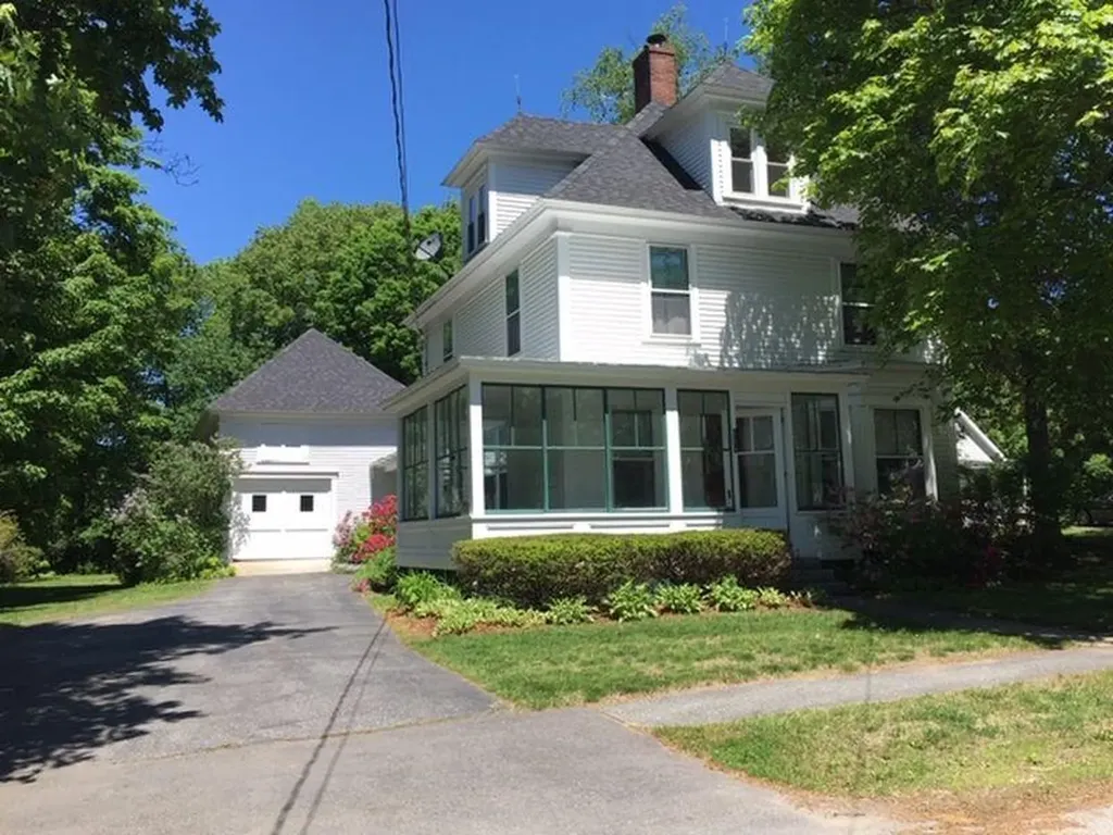 114 Lake Avenue Farmington ME 04938
