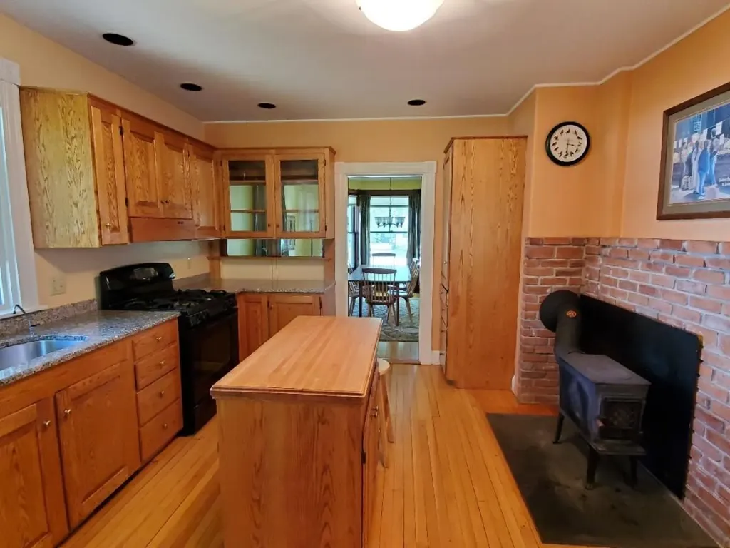 114 Lake Avenue Farmington ME 04938