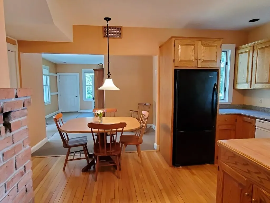 114 Lake Avenue Farmington ME 04938