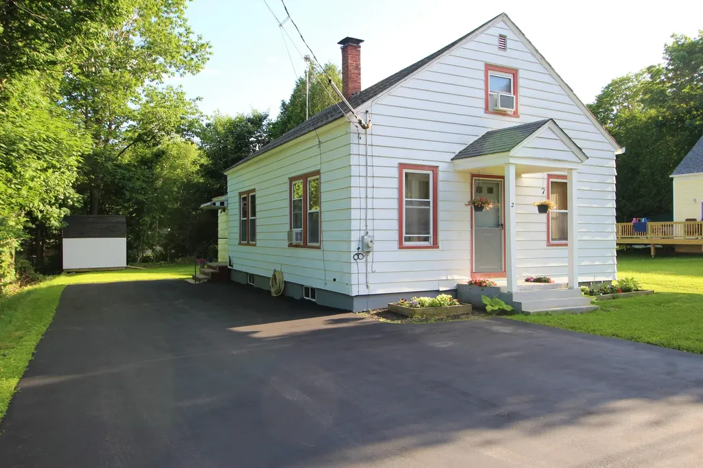 2 Nimitz Street Lewiston ME 04240