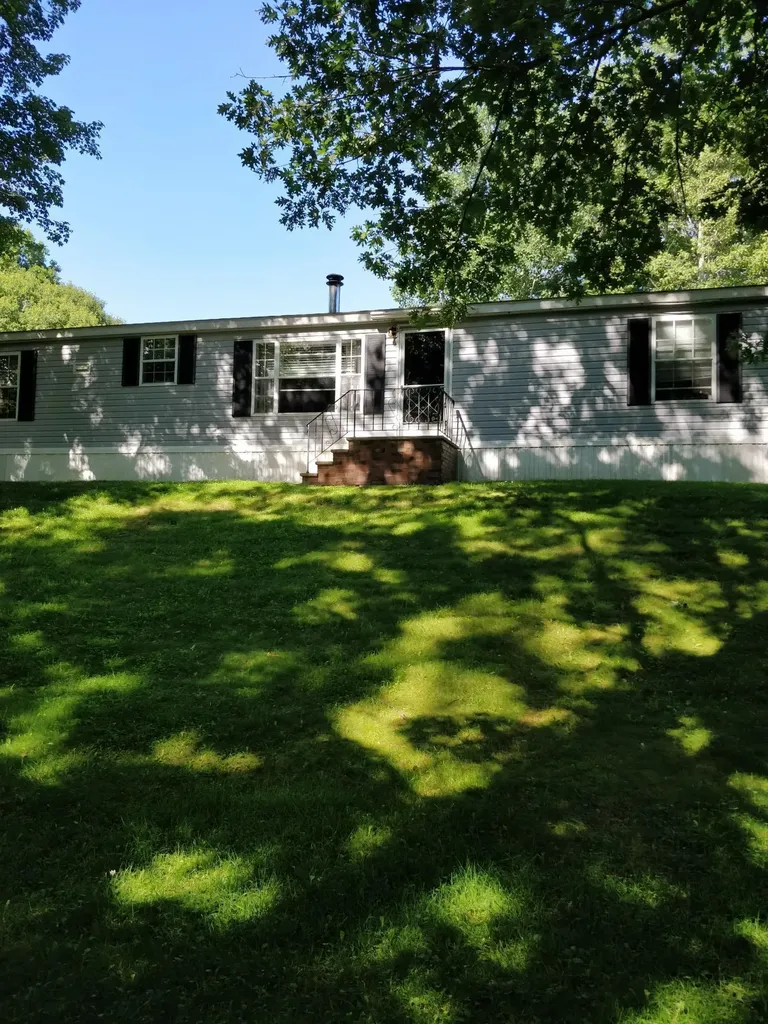 6 Cedar Drive Kittery ME 03904