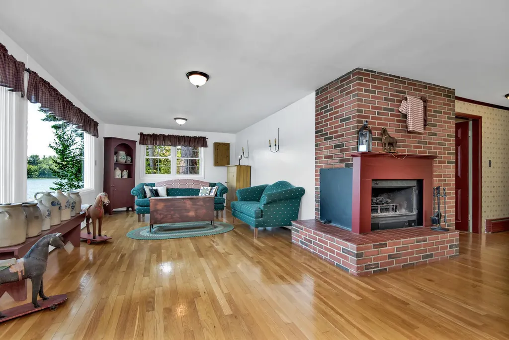 45 Sunset Road Falmouth ME 04105