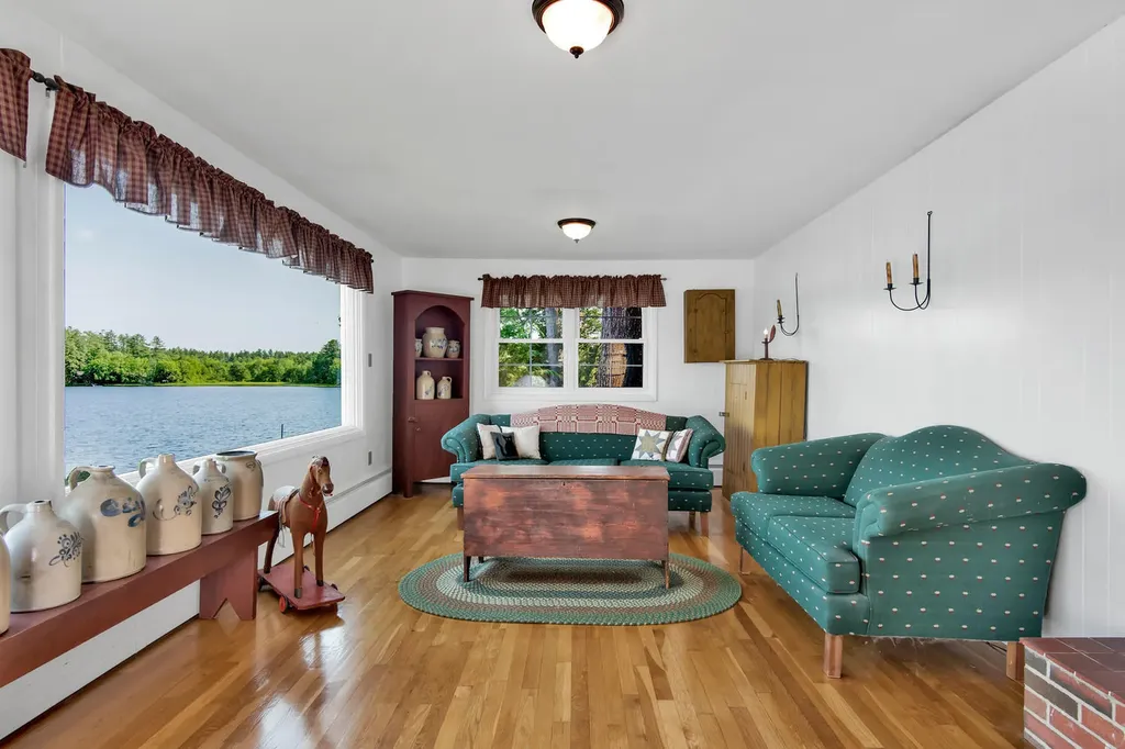 45 Sunset Road Falmouth ME 04105
