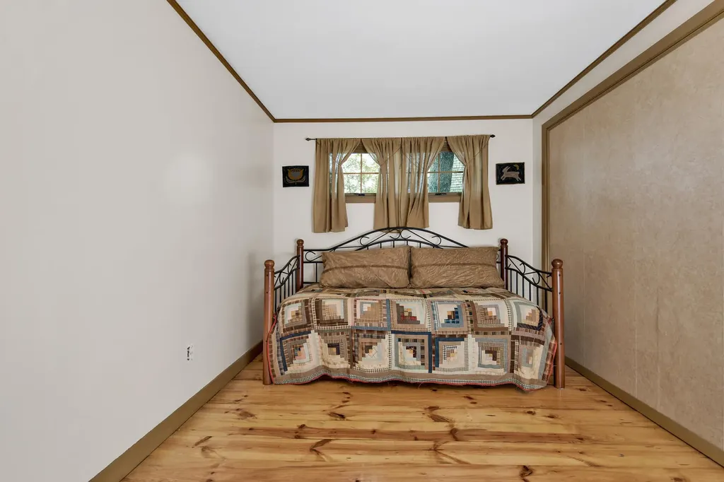 45 Sunset Road Falmouth ME 04105