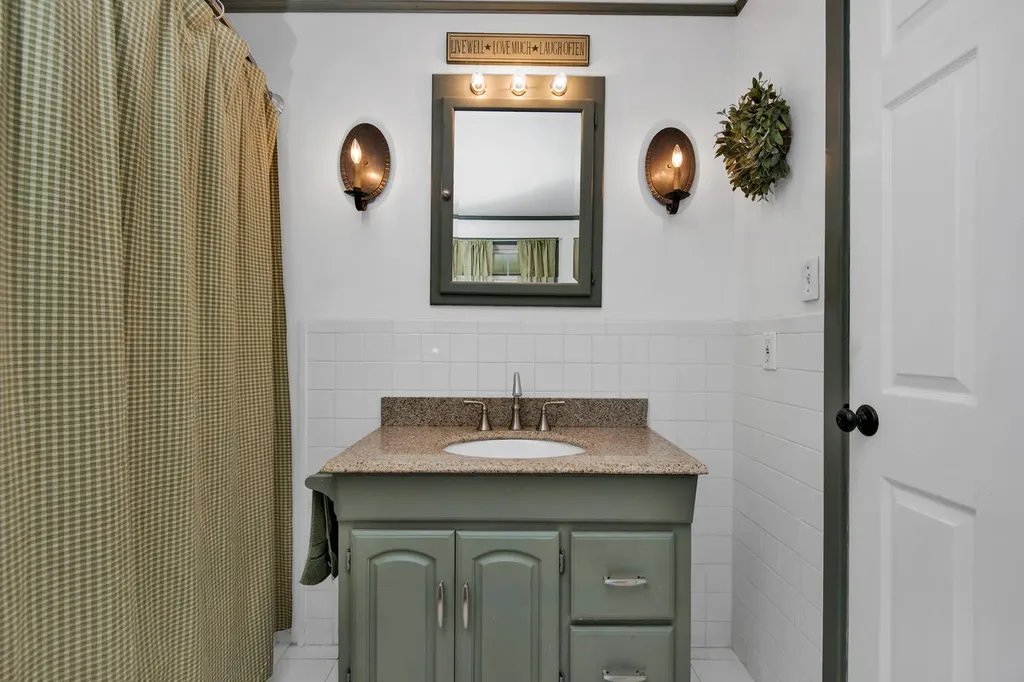 45 Sunset Road Falmouth ME 04105