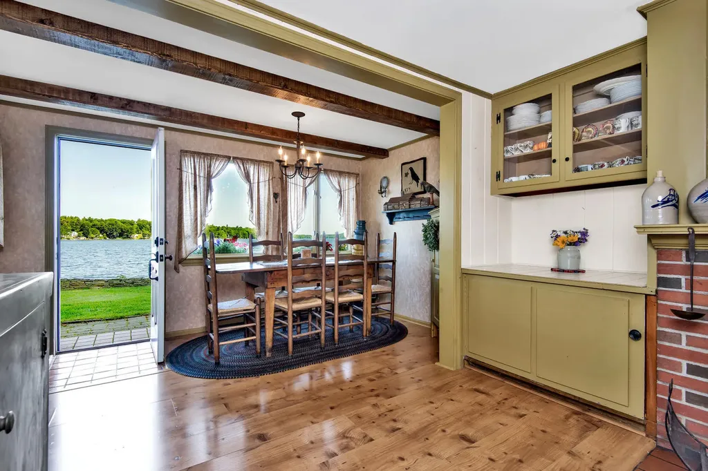 45 Sunset Road Falmouth ME 04105