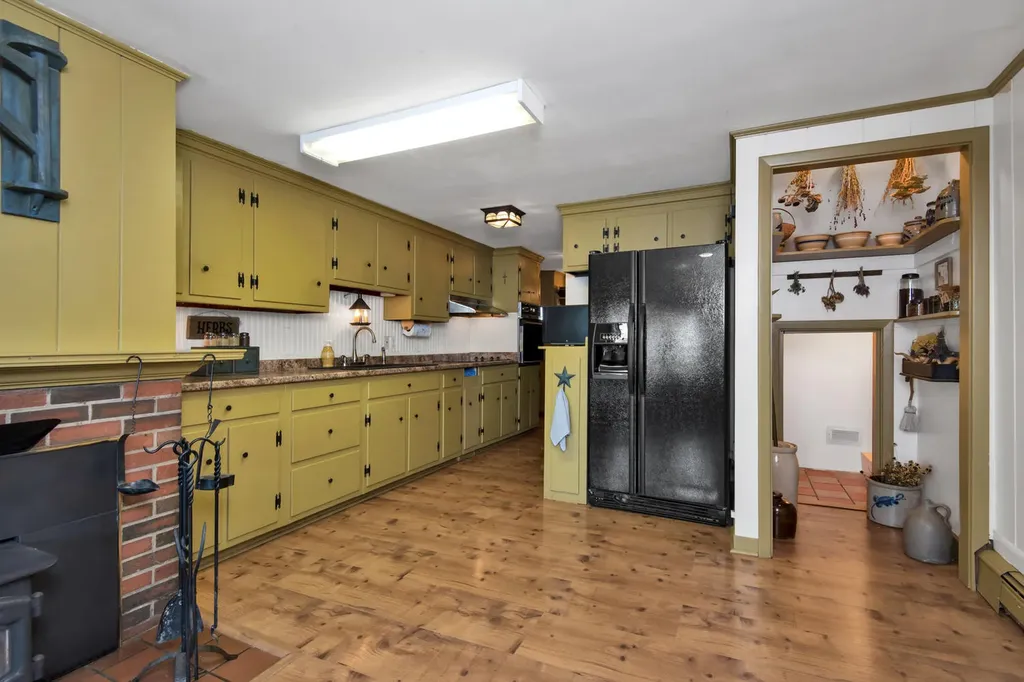 45 Sunset Road Falmouth ME 04105