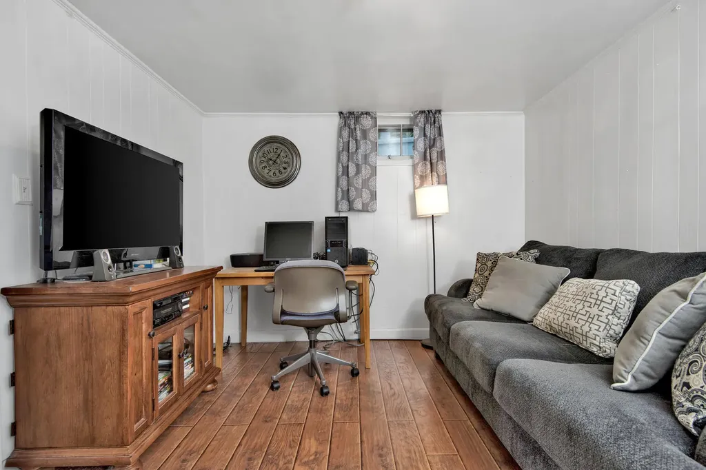 45 Sunset Road Falmouth ME 04105
