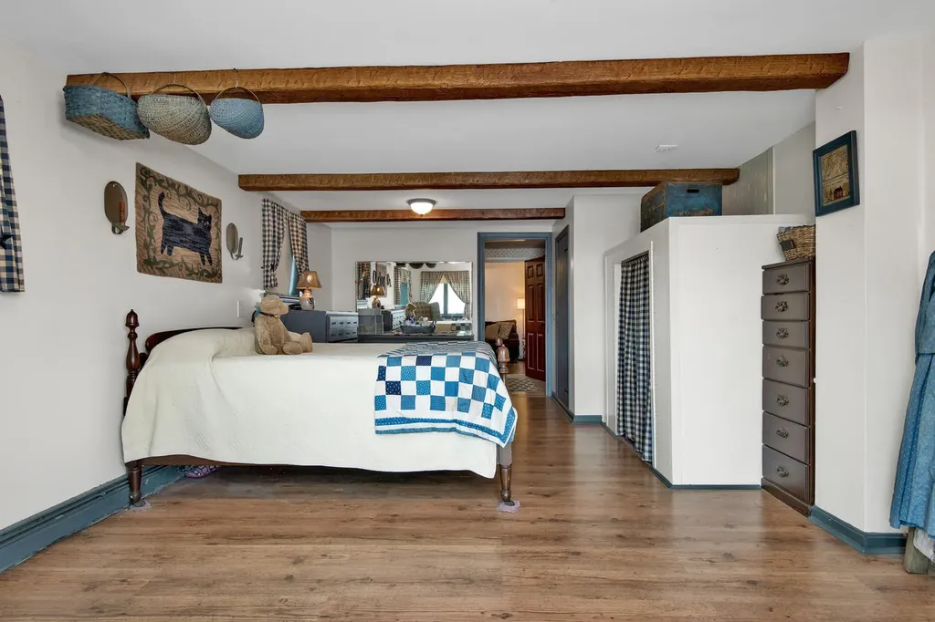 45 Sunset Road Falmouth ME 04105