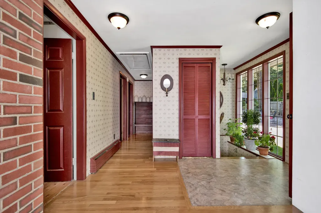 45 Sunset Road Falmouth ME 04105