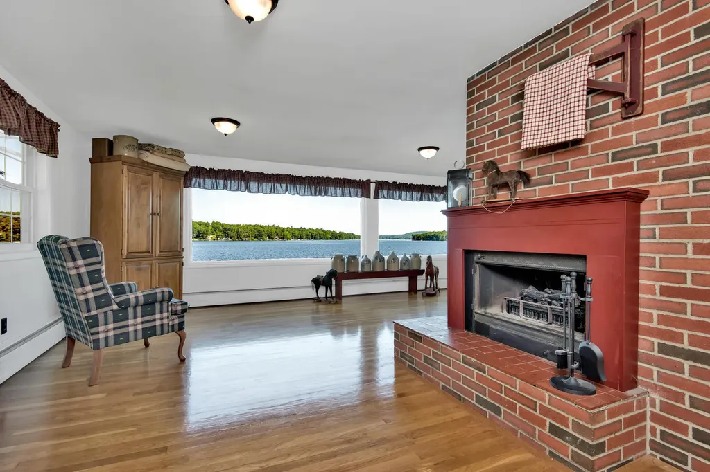 45 Sunset Road Falmouth ME 04105