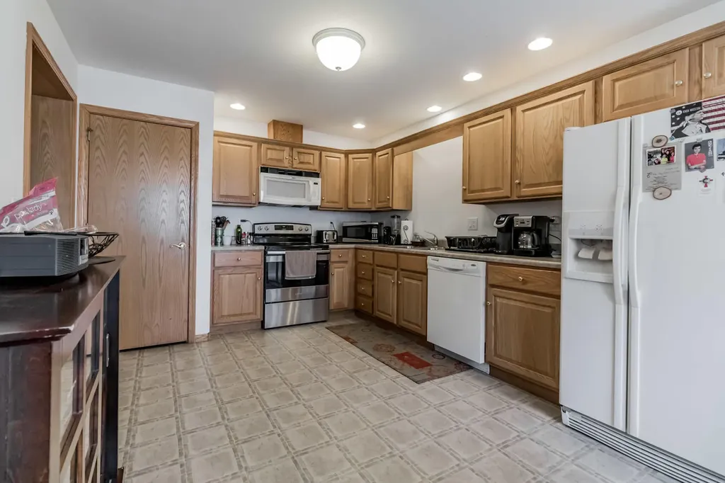10 Pen Bay Avenue Rockland ME 04841
